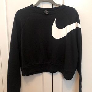Cropped Nike crewneck sweatshirt